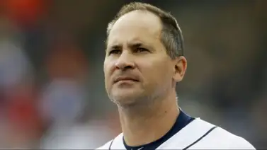 MLB: Omar Vizquel envió un mensaje de apoyo a los Cleveland Guardians y el equipo responde con victoria en entradas extra (+Foto) MLB: Omar Vizquel envió un mensaje de apoyo a los Cleveland Guardians y el equipo responde con victoria en entradas extra (+Foto)