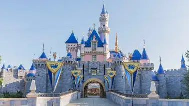 Oportunidades laborales en Disneyland París: Salarios y perfiles buscados Oportunidades laborales en Disneyland París: Salarios y perfiles buscados