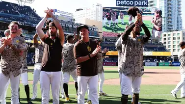 MLB: Luis Arráez y sus compañeros en Padres tienen lindo gesto con sus fanáticos por esta razón (+video) MLB: Luis Arráez y sus compañeros en Padres tienen lindo gesto con sus fanáticos por esta razón (+video)