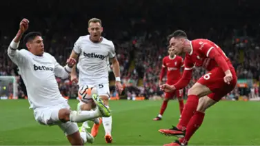 Edson Álvarez: De héroe a villano en la goleada contra Liverpool (+Video) Edson Álvarez: De héroe a villano en la goleada contra Liverpool (+Video)