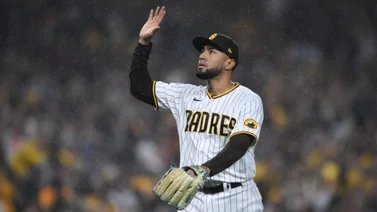 MLB: Robert Suárez firma una proeza luego de forzar un triple play (+Video)