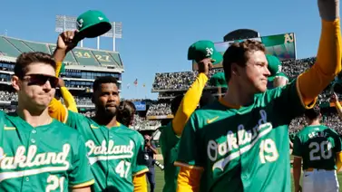 MLB: ¡Por si te lo perdiste! Mira el último out del coliseo de Oakland (+Video) MLB: ¡Por si te lo perdiste! Mira el último out del coliseo de Oakland (+Video)