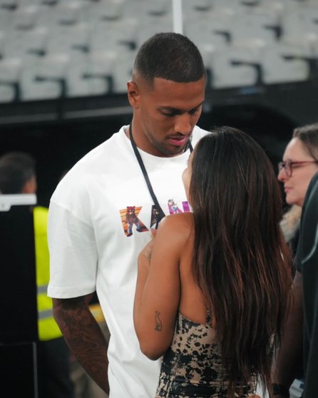 Anitta de mil amores con el futbolista Vinicius- Anitta de mil amores con el futbolista Vinicius