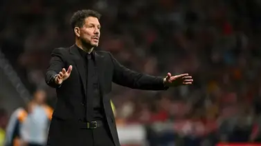 'Cholo' Simeone condena a fanáticos pero sugiere sanción a ''provocadores'' 'Cholo' Simeone condena a fanáticos pero sugiere sanción a ''provocadores''