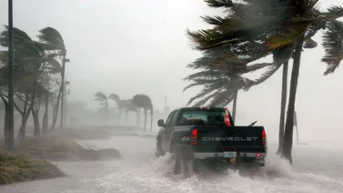 México en alerta por llegada de nueva onda tropical 