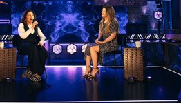 Kelly Clarkson descubre su lado latino y canta “Mi Tierra” con Gloria Estefan- Kelly Clarkson descubre su lado latino y canta “Mi Tierra” con Gloria Estefan