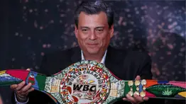 CMB estalla por México contra Netflix por pelea de Canelo vs Crawford