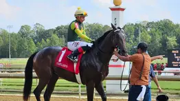 Victoria en Colonial Downs: Jinete Francisco Arrieta se luce con su noveno Stakes del año