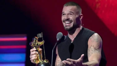 Ricky Martin estremece los VMAs 2025 y consigue un importante galardón