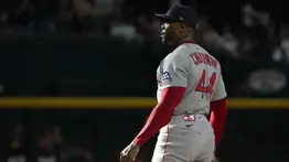 MLB: Aroldis Chapman y el dominio más asfixiante registrado por un relevista