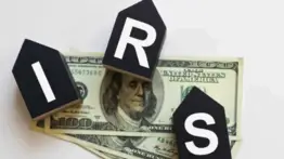 El IRS Advierte sobre el control de depósitos en efectivo: ¿Qué debes saber?