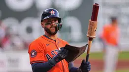 MLB: Carlos Correa dispara jonrón y se acerca a esta cifra redonda (+Video)
