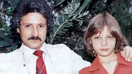 Tildan de “demonio” a Luisito Rey, padre de Luis Miguel