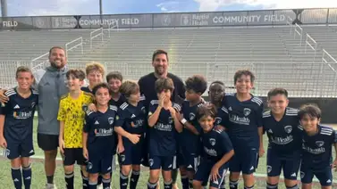 ¡Emotivo! Lionel Messi compartió este inolvidable momento con el hijo de Luis Chataing ¡Emotivo! Lionel Messi compartió este inolvidable momento con el hijo de Luis Chataing