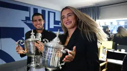 El histórico premio metálico de Carlos Alcaraz y Aryna Sabalenka tras ganar el US Open