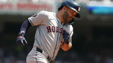 José Altuve saca a relucir su poder con descomunal jonrón en Atlanta