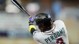 MLB: Geraldo Perdomo a la altura del MVP más sólido de Liga Americana