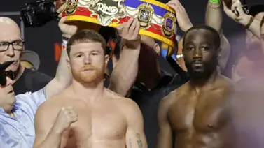 ¿Va a perder? Crawford supera a Canelo Alvarez con esta contundente estadística