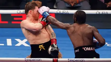 Canelo Álvarez humillado ante Terence Crawford y pierde todos sus títulos