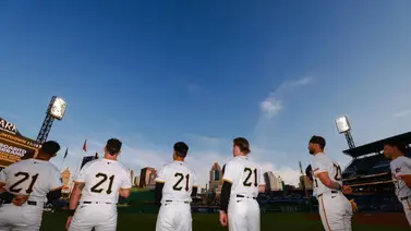 MLB: Hijo y nieto de Roberto Clemente hacen primer lanzamiento
