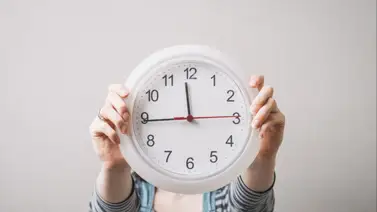 La controversia del cambio de hora: Beneficios de un horario fijo La controversia del cambio de hora: Beneficios de un horario fijo