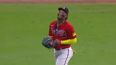 ¡Clase de atrapada! Ronald Acuña Jr lució con el guante en victoria de Atlanta