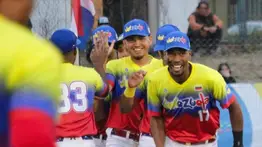 Venezuela iguala la cima del Panamericano de softbol