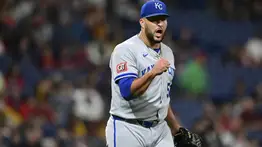 MLB: Carlos Estévez entra en los libros históricos de los Reales con esta marca (+Info)