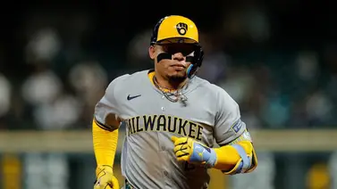 William Contreras decide seguir jugando con Milwaukee pese a un inconveniente
