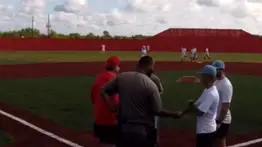 Tiroteo en campo de beisbol juvenil hiere a entrenador en Texas (+Detalles)