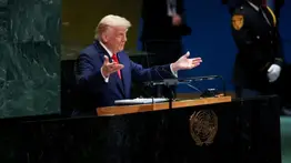 Trump elogia la colaboración de El Salvador en la detención de migrantes deportados