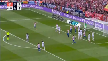 Pudo ser peor: El VAR aparece en el derbi madrileño y anula gol del Atlético Pudo ser peor: El VAR aparece en el derbi madrileño y anula gol del Atlético