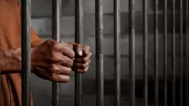 Padre de reconocido cantante mexicano se encuentra detenido por este presunto delito 