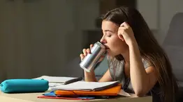 Bebidas energéticas pueden generar graves adicciones en adolescentes (+Detalles)