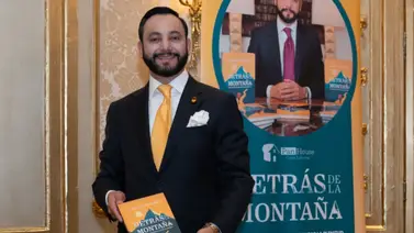 Detrás de la Montaña: El Viaje Inspirador de Cándido Ramírez que Conquista escenarios internacionales