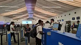 Pasos a seguir para viajar desde el aeropuerto temporal de Maiquetía
