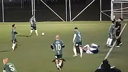 Castigo histórico: expulsan de por vida a un jugador y a su equipo por agredir a un árbitro