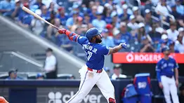 La ovación que sacudió Toronto: Vladdy rompe la peor racha de su carrera