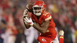 Movimiento de emergencia: Los Chargers incorporan a Valdes-Scantling tras la lesión de McConkey