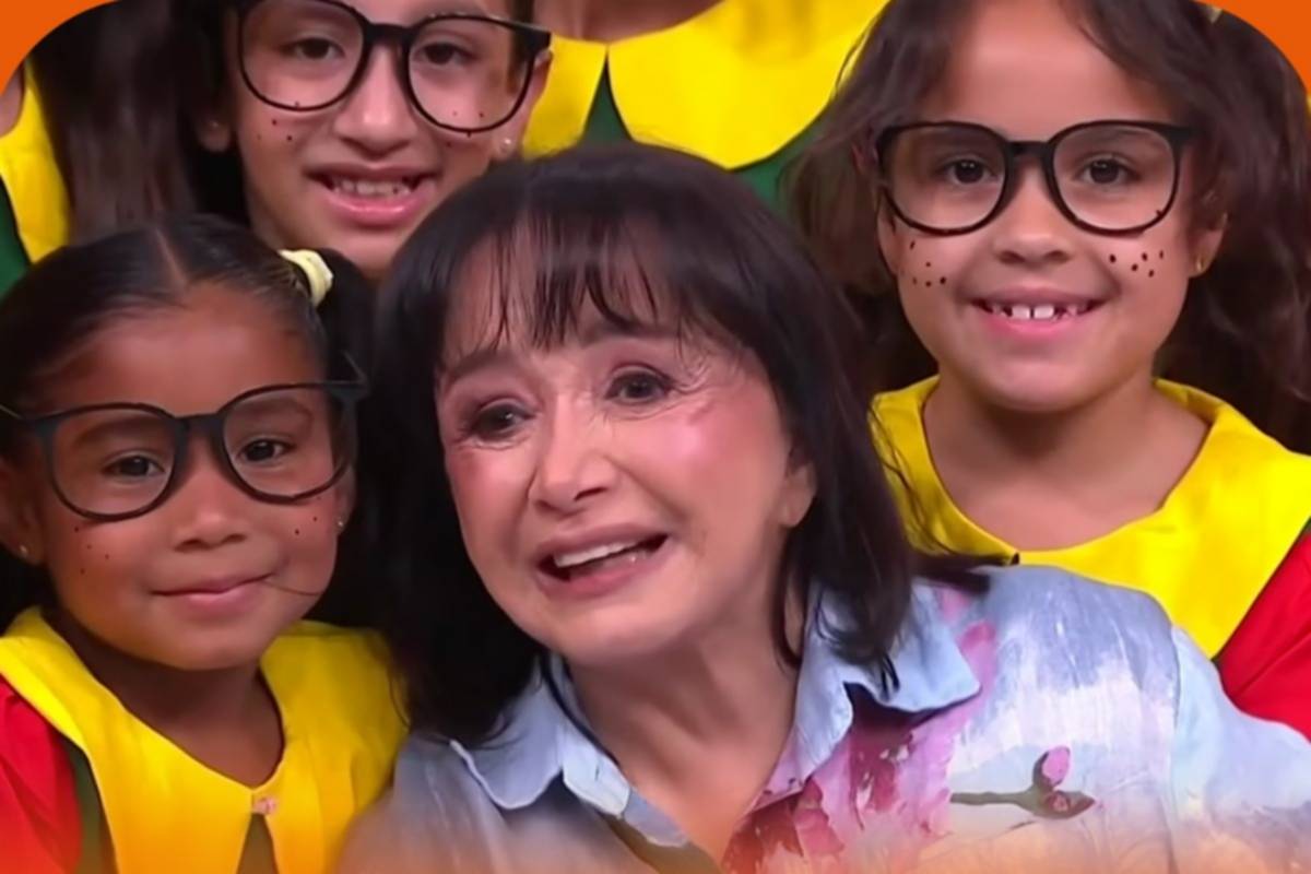 María Antonieta de las Nieves "La Chilindrina" recibió un emotivo homenaje en Telemundo 