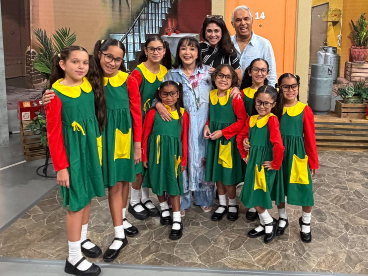 María Antonieta de las Nieves "La Chilindrina" recibió un emotivo homenaje en Telemundo María Antonieta de las Nieves "La Chilindrina" recibió un emotivo homenaje en Telemundo