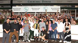 Campeón de Serie Mundial gana su primera carrera como dueño de caballo en Churchill Downs