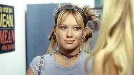 Hilary Duff sorprende como Lizzie McGuire y deja una pregunta en el aire