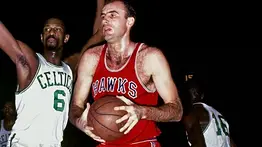 El baloncesto de luto: muere Bob Pettit, el héroe del único campeonato en la historia de los Hawks