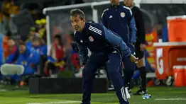 Costa Rica del Bocha Batista protagoniza el mayor ridículo de la historia: de ganar 3-0 a perder 3-4