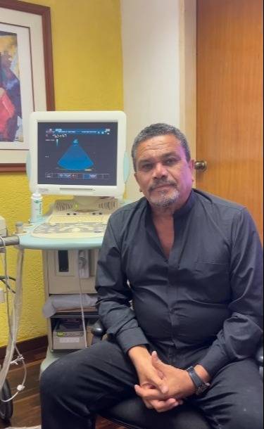Er Conde del Guácharo se dirige a su público tras ser hospitalizado