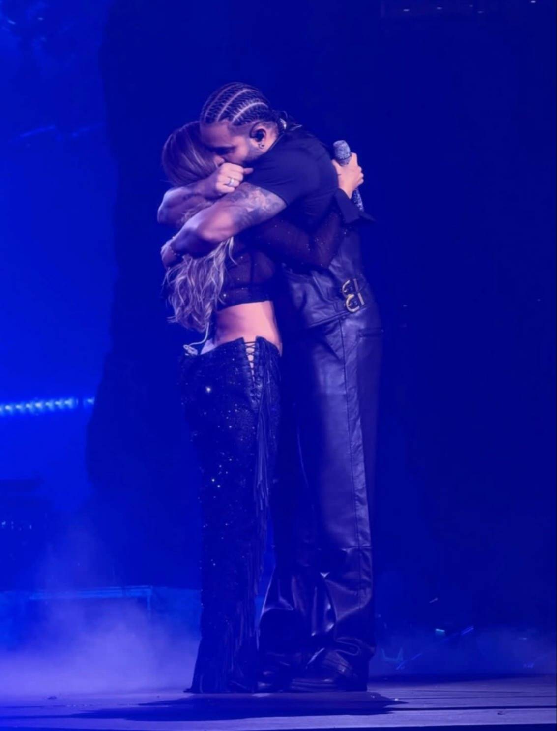 El candente baile de Drake y Karol G en Houston El candente baile de Drake y Karol G en Houston