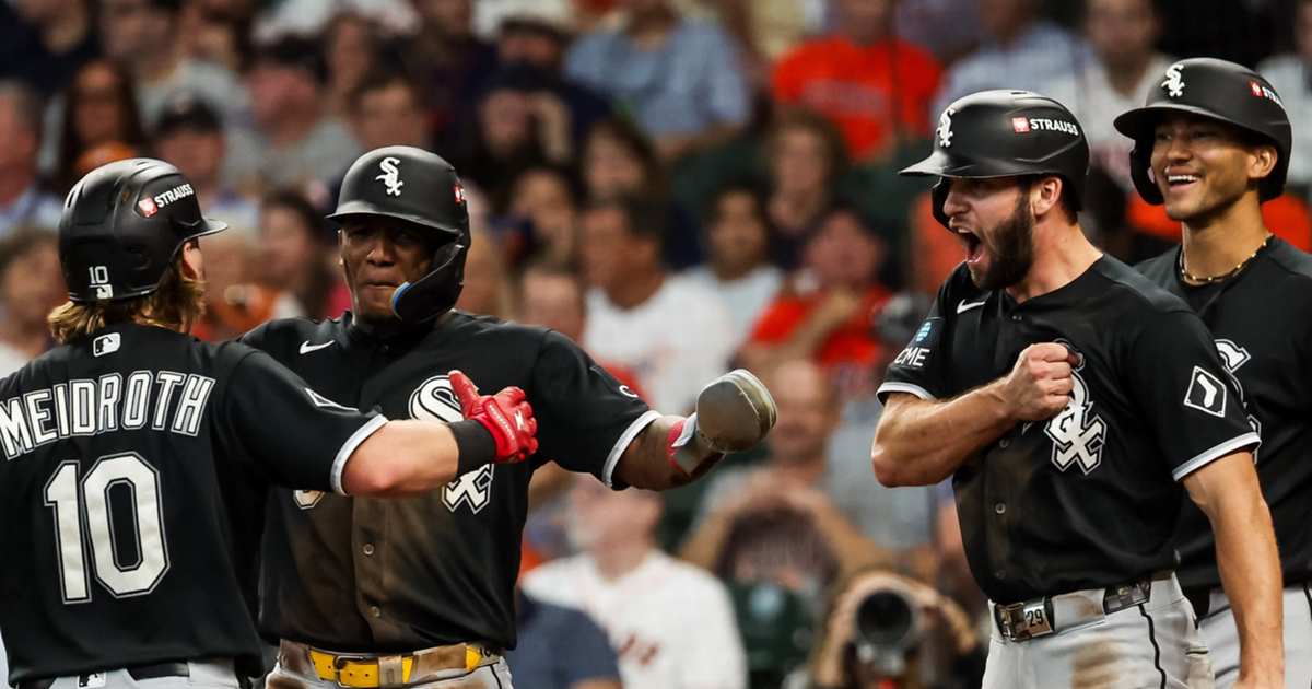 White Sox sweep Astros 7-3 to reach ALDS