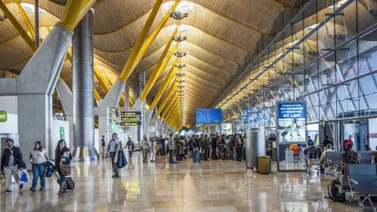 ¿Pensando en viajar? Aquí tienes algunos requisitos para entrar a España de forma legal