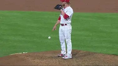 MLB: ¡insólito! Craig Kimbrel realiza esta increíble jugada en los Playoffs (+Video) MLB: ¡insólito! Craig Kimbrel realiza esta increíble jugada en los Playoffs (+Video)